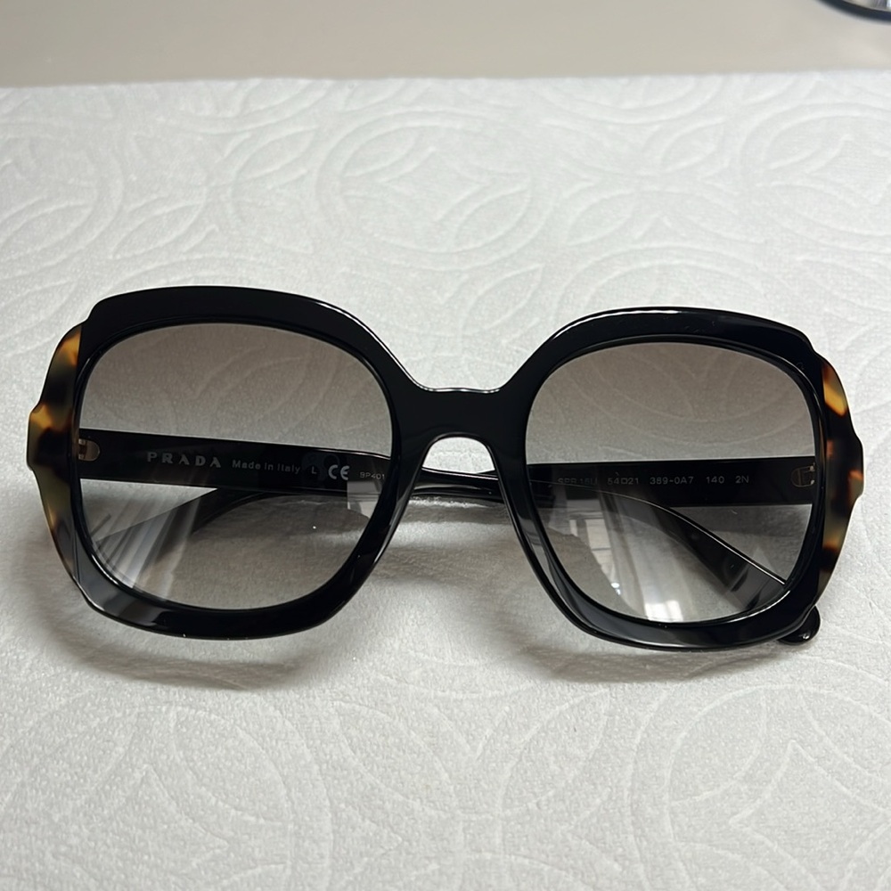PRADA WOMENS SUNGLASSES
